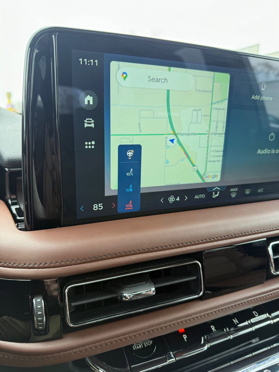 Used 2025 Lincoln Aviator Reserve w/ Equipment Group 201A image 23