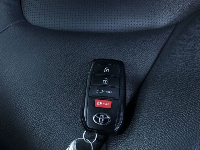 Used 2025 Toyota Grand Highlander AWD image 33