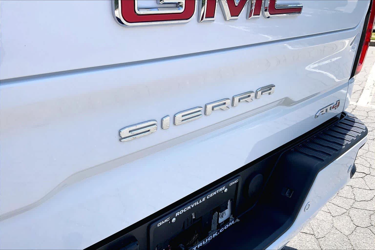Certified 2023 GMC Sierra 1500 AT4 w/ AT4 Premium Package AWD/4WD image 33