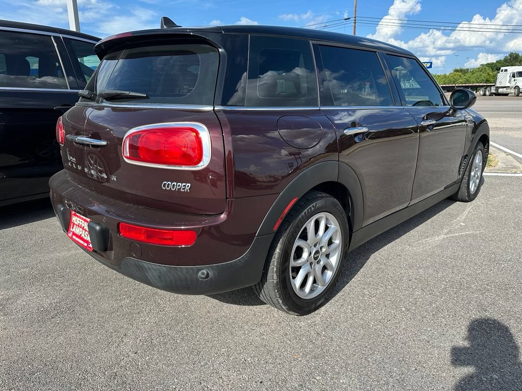 Used 2017 MINI Cooper Clubman FWD image 9