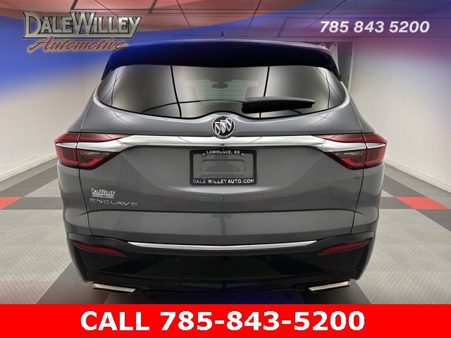 Used 2021 Buick Enclave Essence image 5