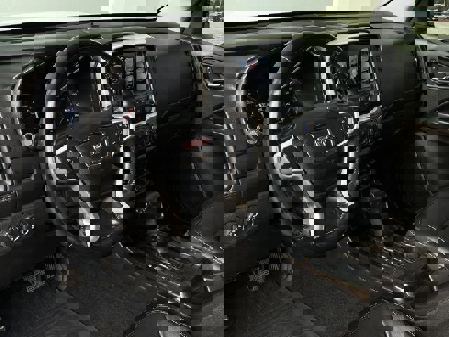 Used 2018 GMC Canyon SLT w/ Driver Alert Package image 12