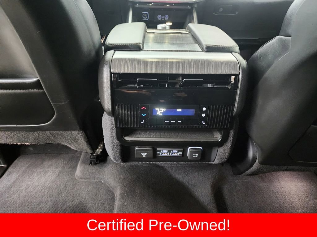 Certified 2024 Jeep Wagoneer L Series III w/ Flexible Seating Group AWD/4WD image 26
