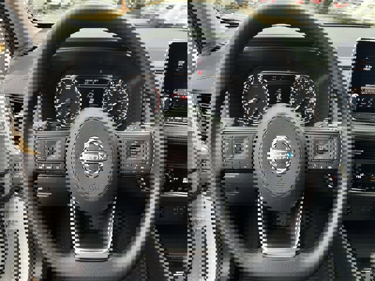 Certified 2024 Nissan Rogue SV image 10