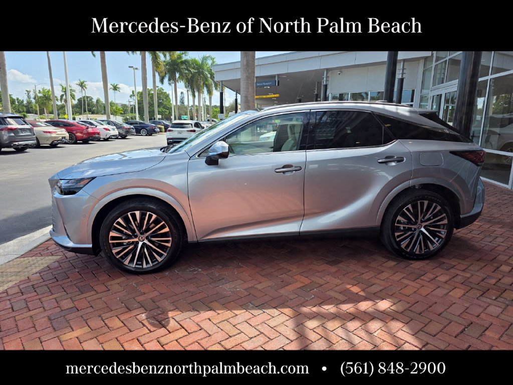 Used 2026 Lexus RX 350 w/ Convenience Package AWD/4WD image 3