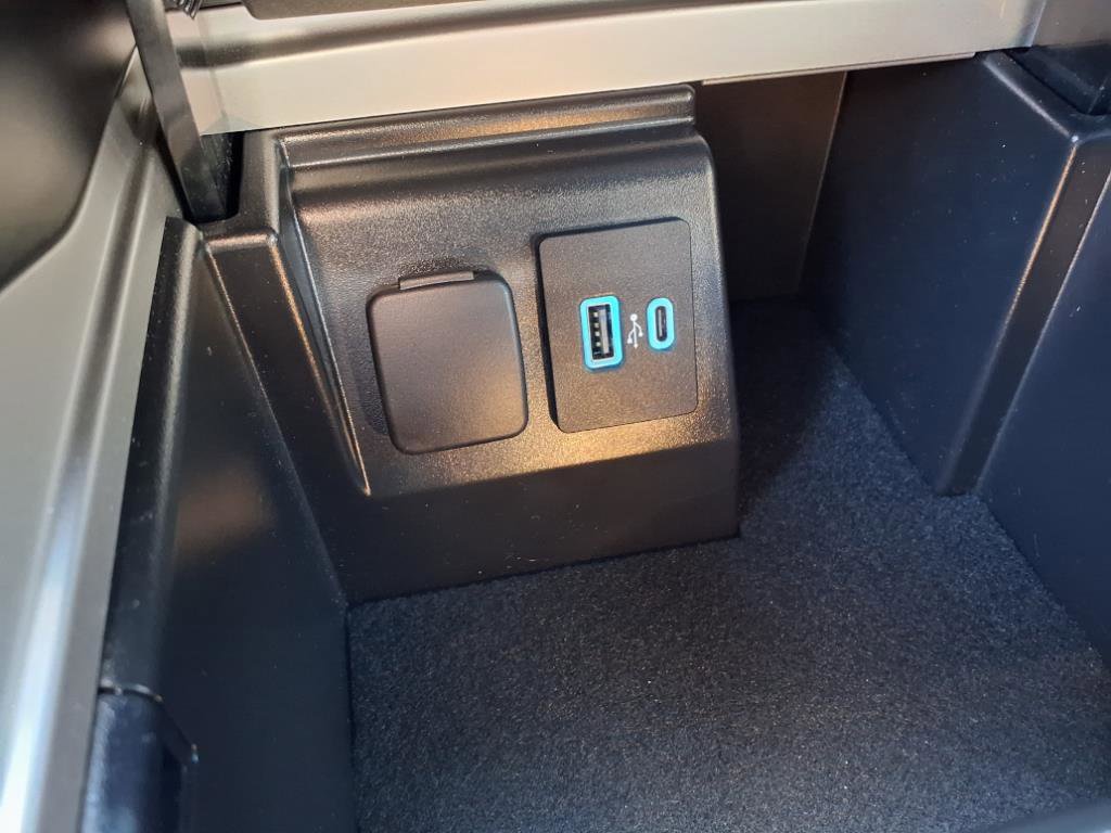 Certified 2022 Ford Explorer ST w/ Equipment Group 401A image 15