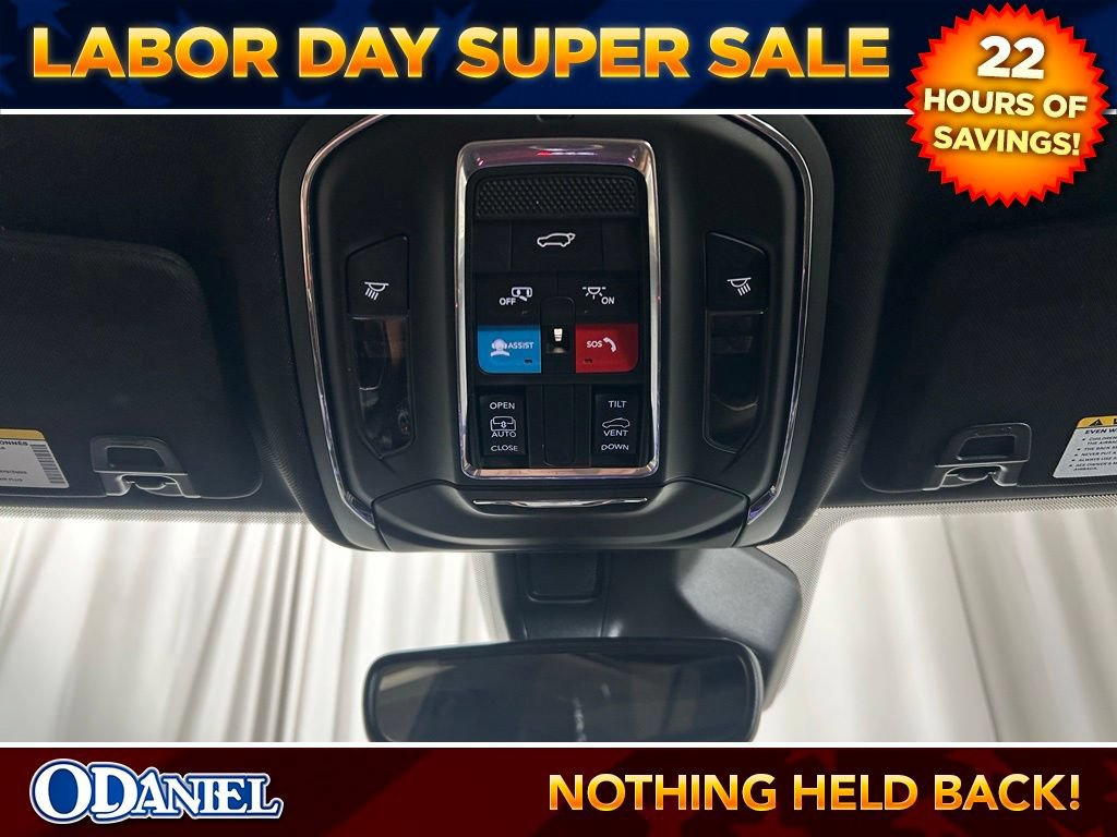 Used 2024 Jeep Grand Cherokee L Altitude AWD/4WD image 20