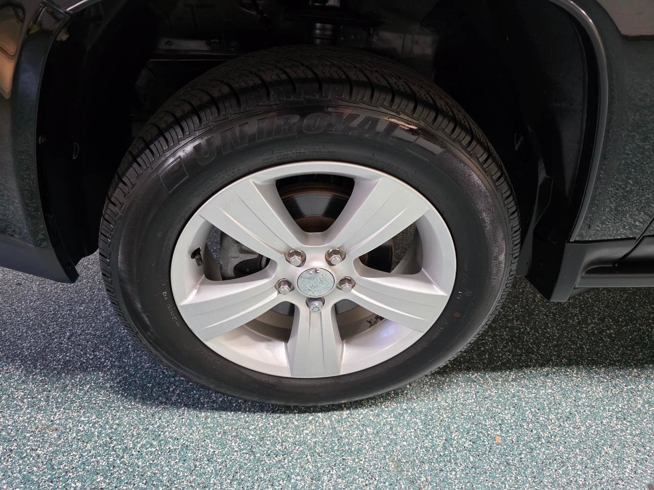 Used 2017 Jeep Compass Latitude image 12