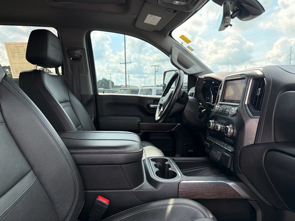 Used 2023 GMC Sierra 3500 Denali w/ Denali Ultimate Package AWD/4WD image 25