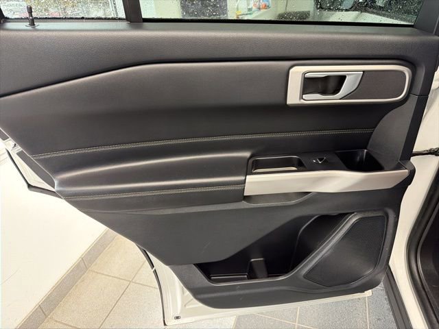 Used 2023 Ford Explorer XLT w/ Equipment Group 202A image 18