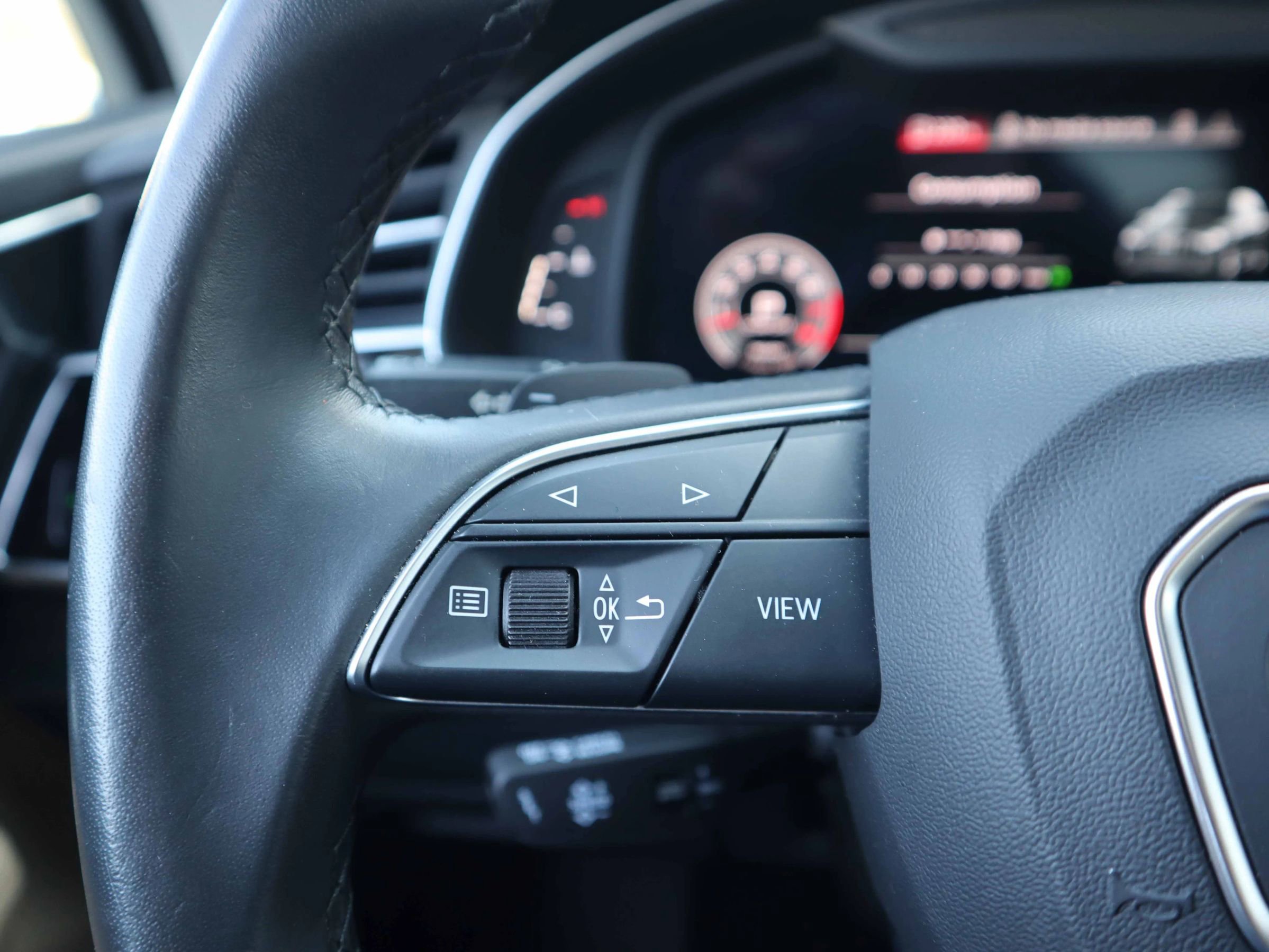 Used 2021 Audi Q7 3.0T Prestige image 22