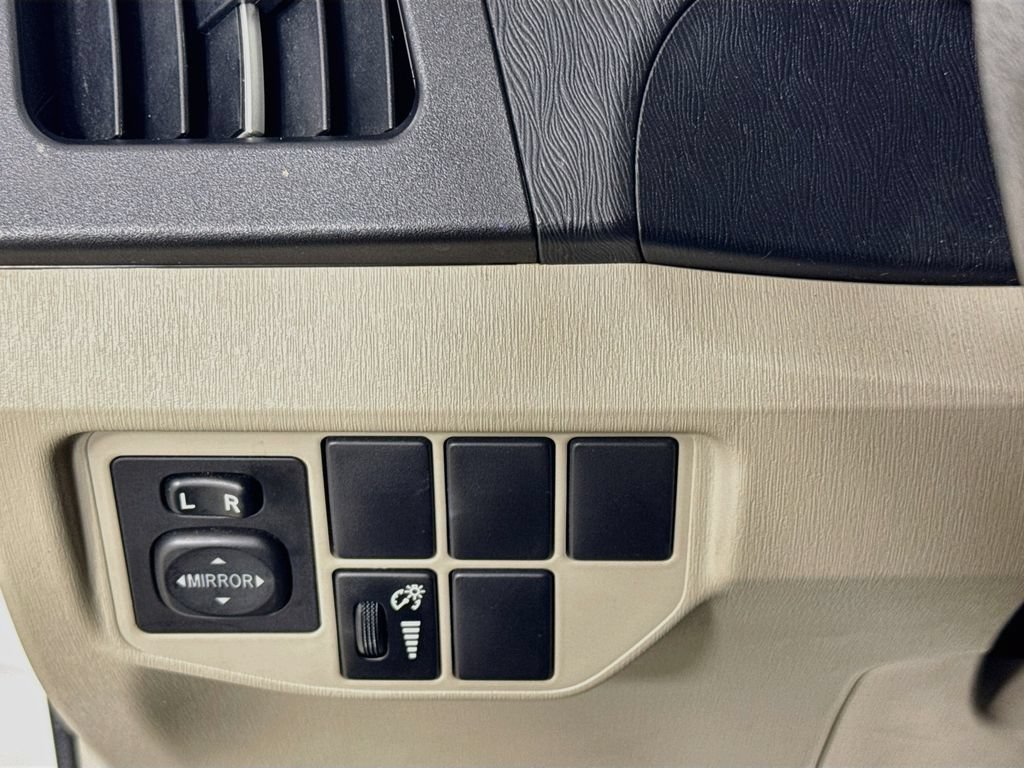 Used 2015 Toyota Prius Two FWD image 11