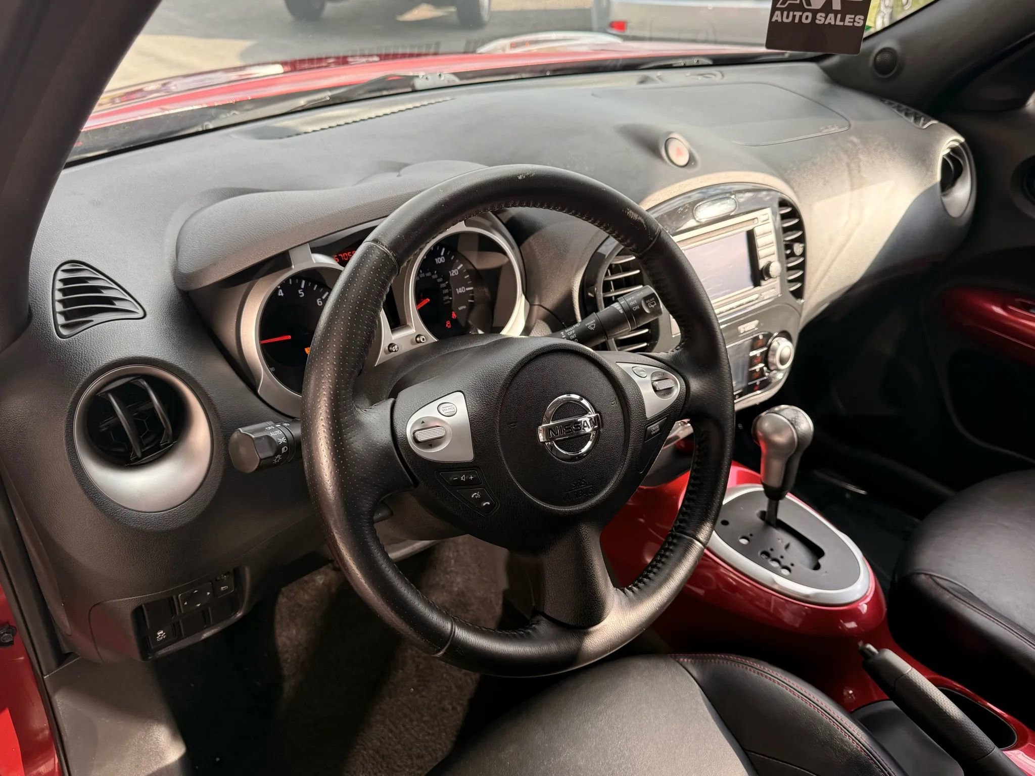 Used 2012 Nissan Juke SL image 12