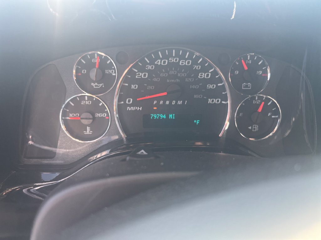 Used 2023 Chevrolet Express 2500 Extended RWD image 17