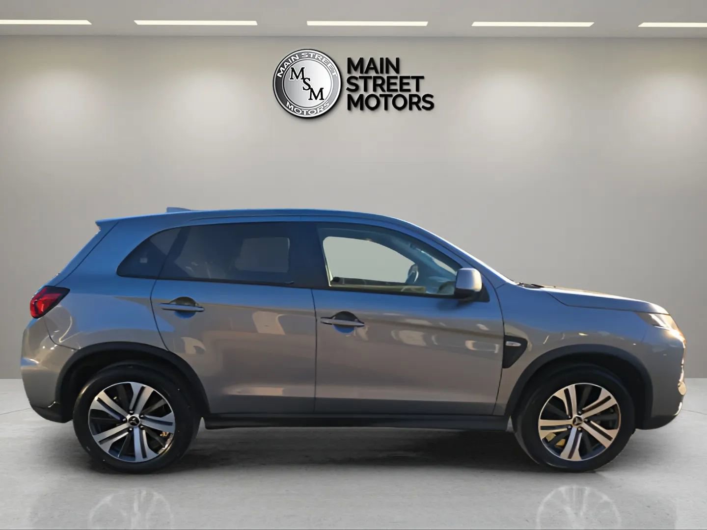 Used 2025 Mitsubishi Outlander Sport AWD image 6
