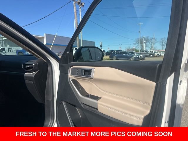 Used 2021 Ford Explorer XLT w/ Equipment Group 202A image 10