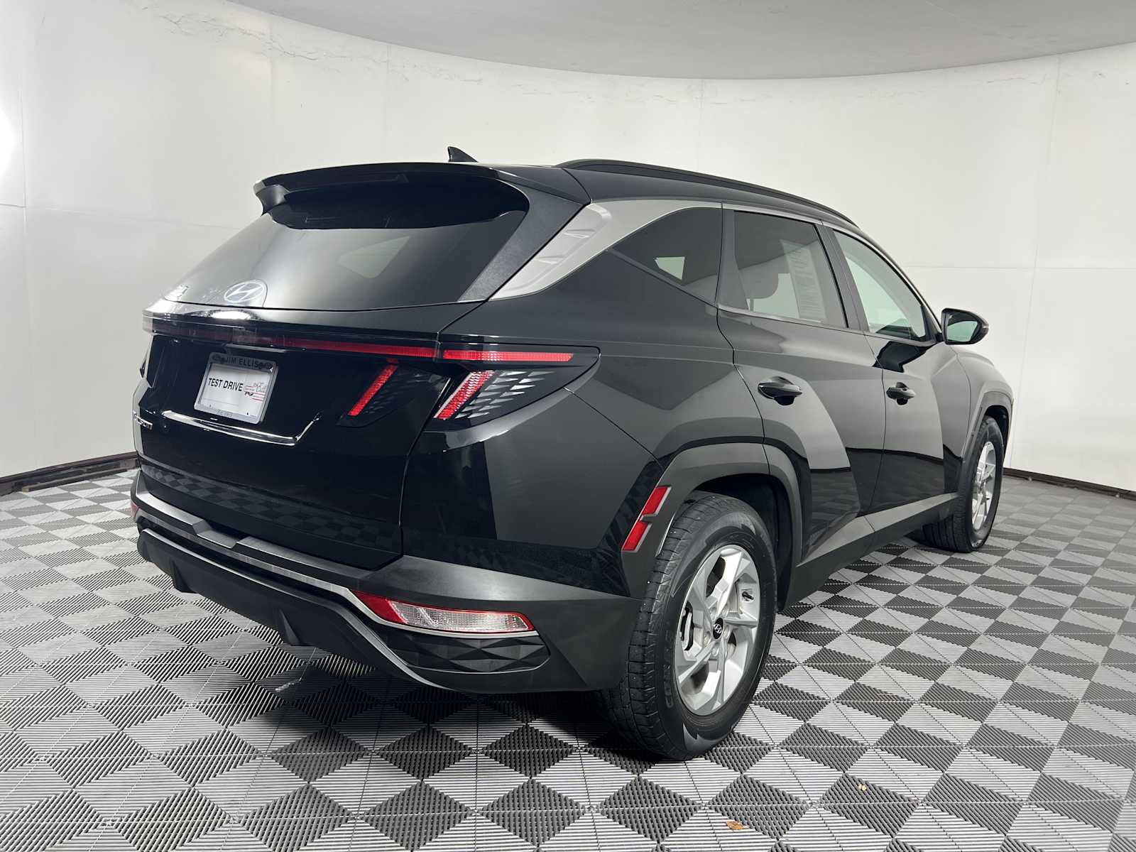 Used 2022 Hyundai Tucson SEL FWD image 11