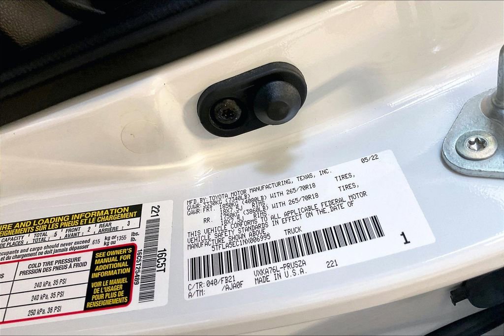 Used 2022 Toyota Tundra SR5 AWD/4WD image 36