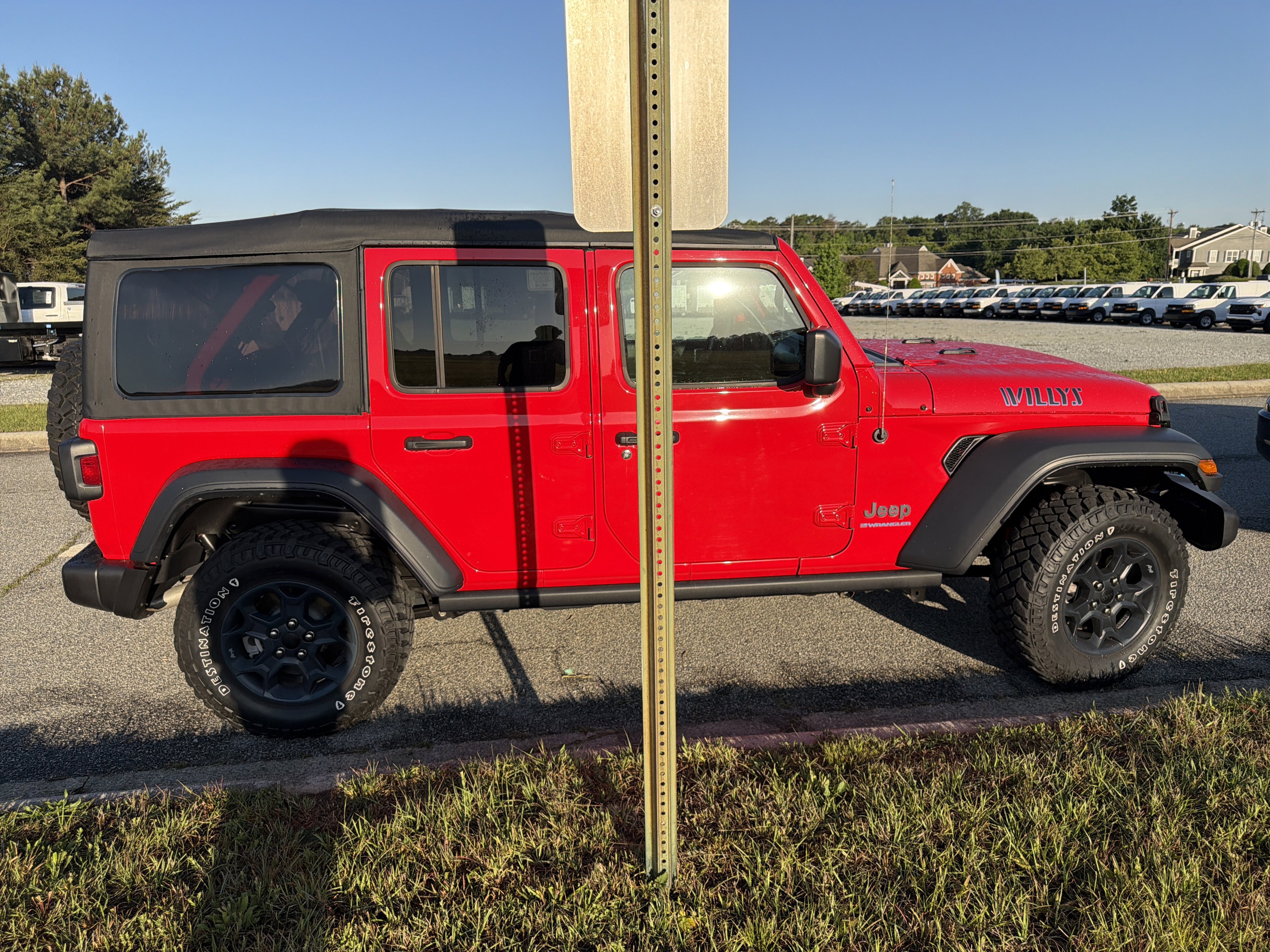 Used 2023 Jeep Wrangler Unlimited w/ Cold Weather Group AWD/4WD image 11