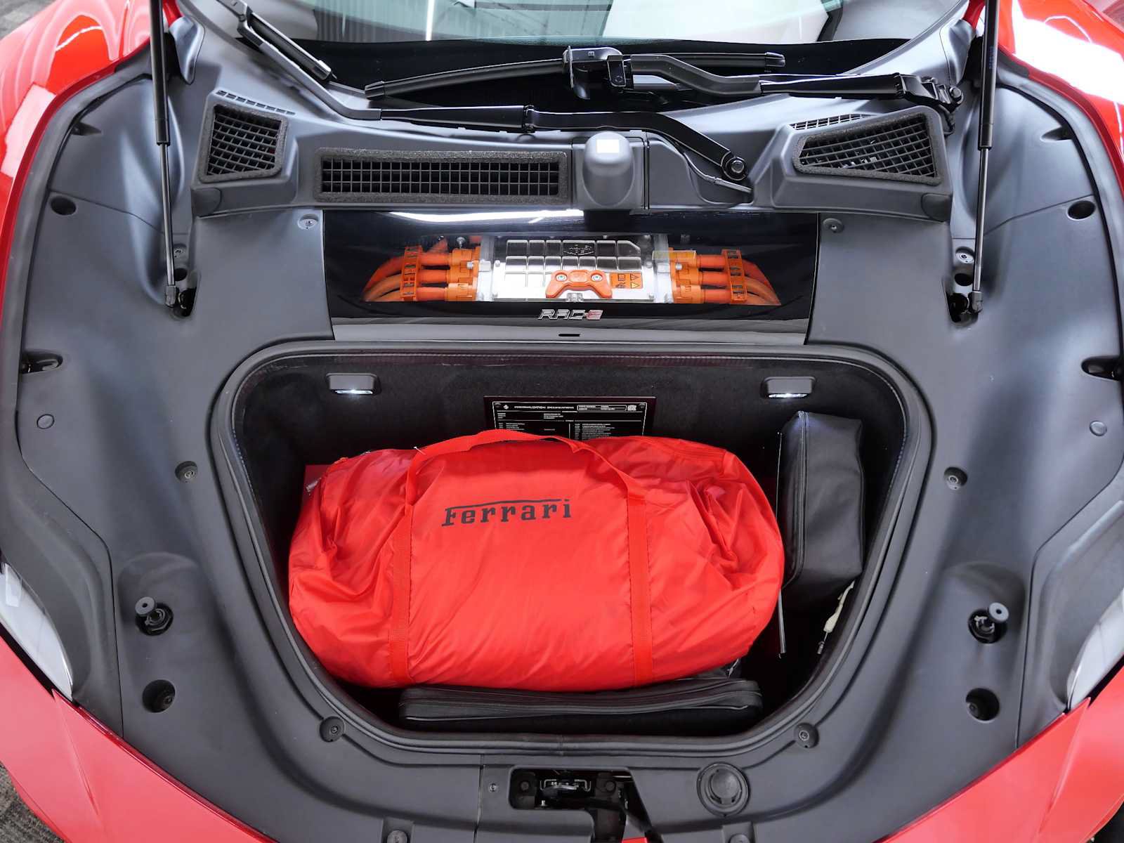 Used 2024 Ferrari SF90 Spider AWD/4WD image 32