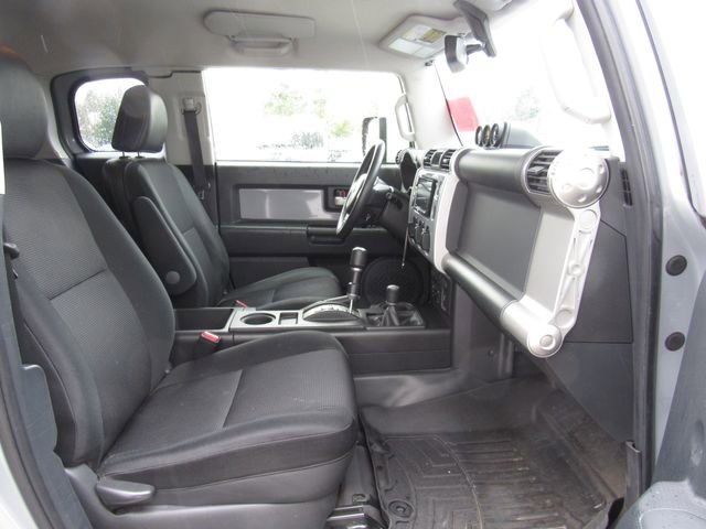 Used 2014 Toyota FJ Cruiser 4WD w/ Upgrade Package image 13