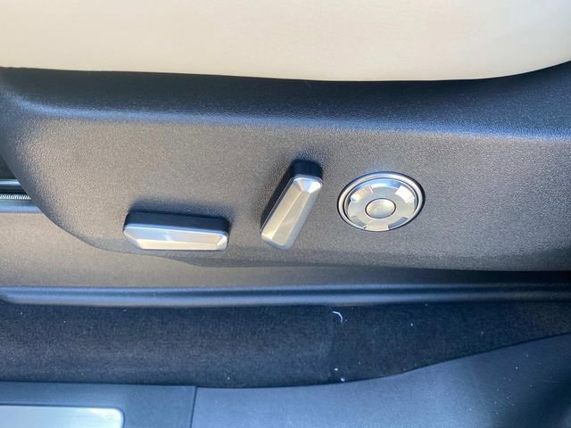 New 2026 Lincoln Navigator Reserve AWD/4WD image 13