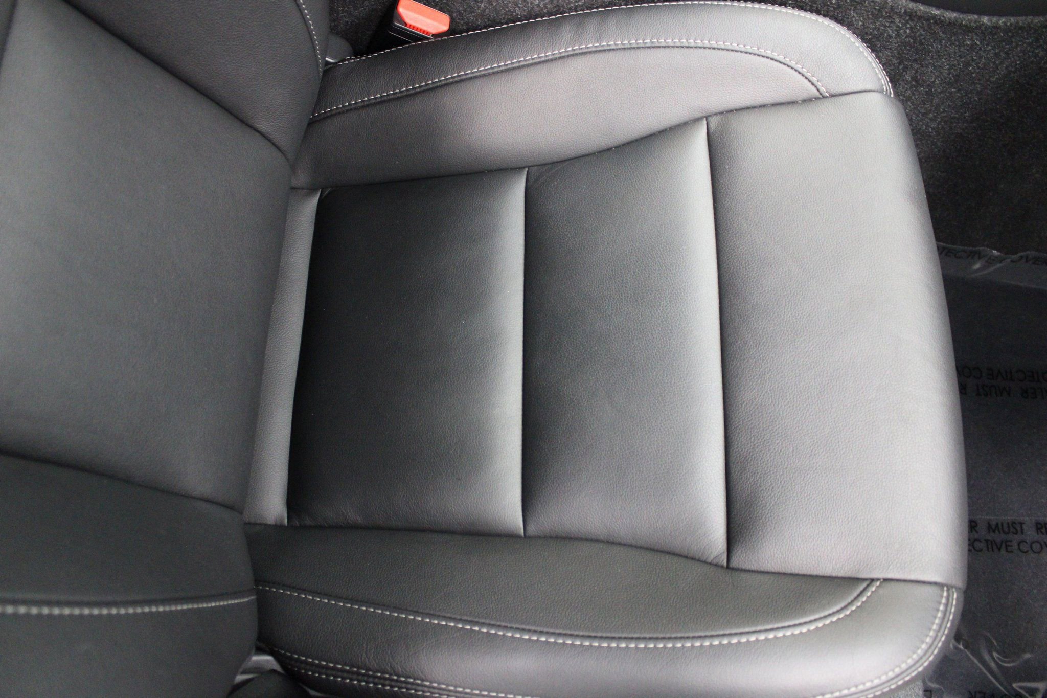 Used 2021 Volvo XC40 T5 Momentum image 33