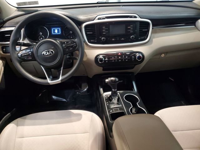 Used 2017 Kia Sorento LX image 14