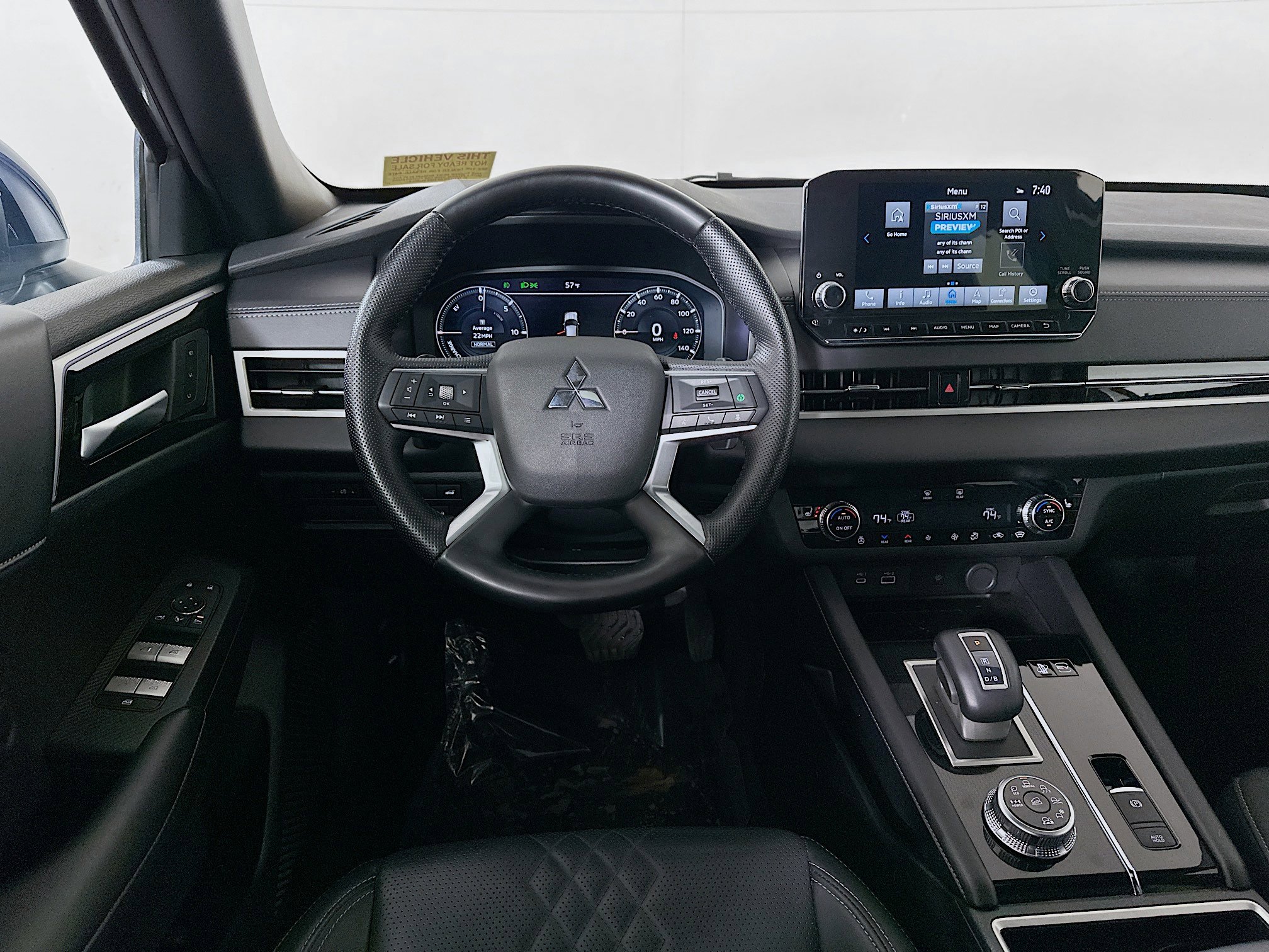 Used 2025 Mitsubishi Outlander SEL image 43