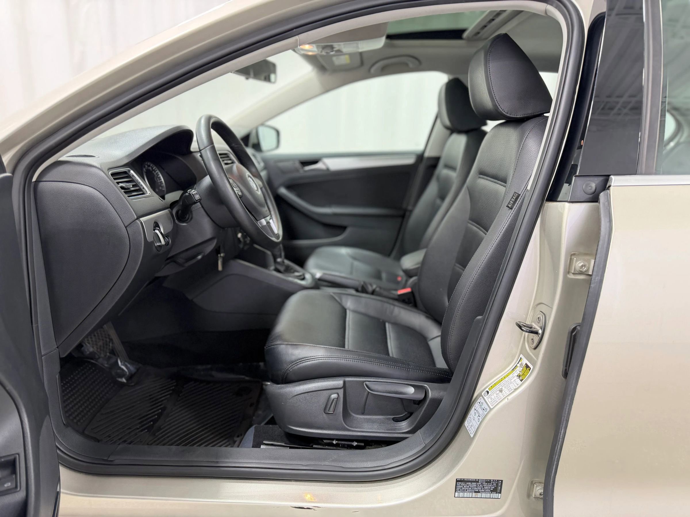 Used 2013 Volkswagen Jetta SE image 13