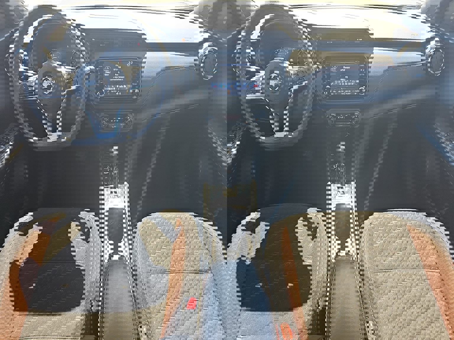 Used 2023 Nissan Kicks SR w/ Interior Electronics Package image 12