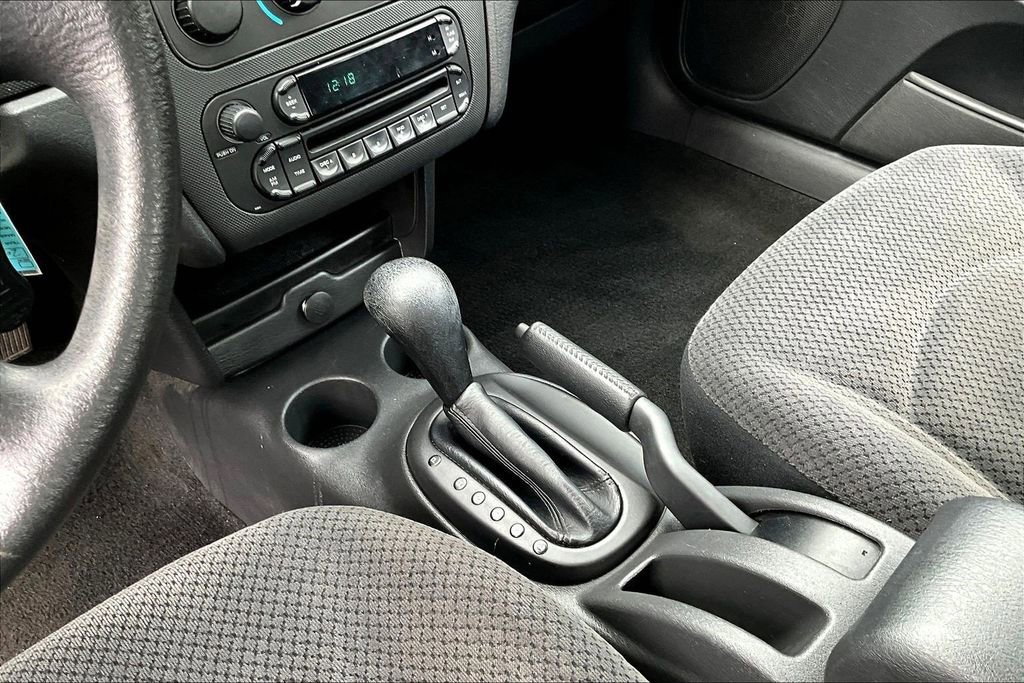 Used 2006 Chrysler Sebring Sedan FWD image 17