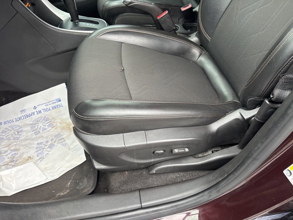 Used 2022 Chevrolet Trax LT w/ Driver Confidence Package AWD/4WD image 21