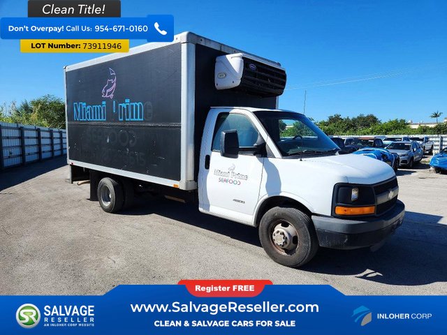 Used 2015 Chevrolet Express 4500 RWD image 5