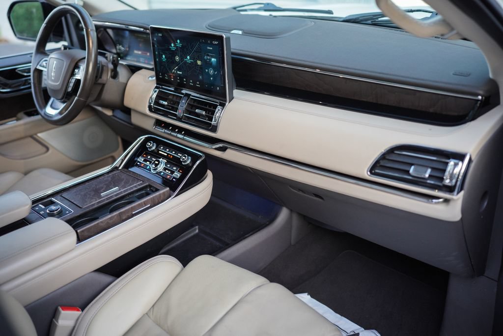 Used 2023 Lincoln Navigator L Reserve AWD/4WD image 21