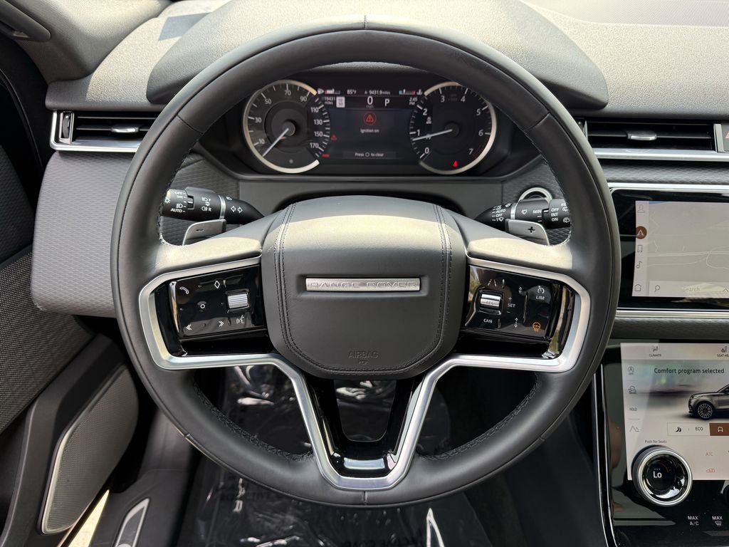 Used 2023 Land Rover Range Rover Velar R-Dynamic S image 21