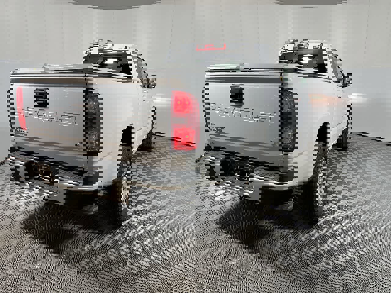 Used 2022 Chevrolet Colorado LT w/ Fleet Safety Package image 8