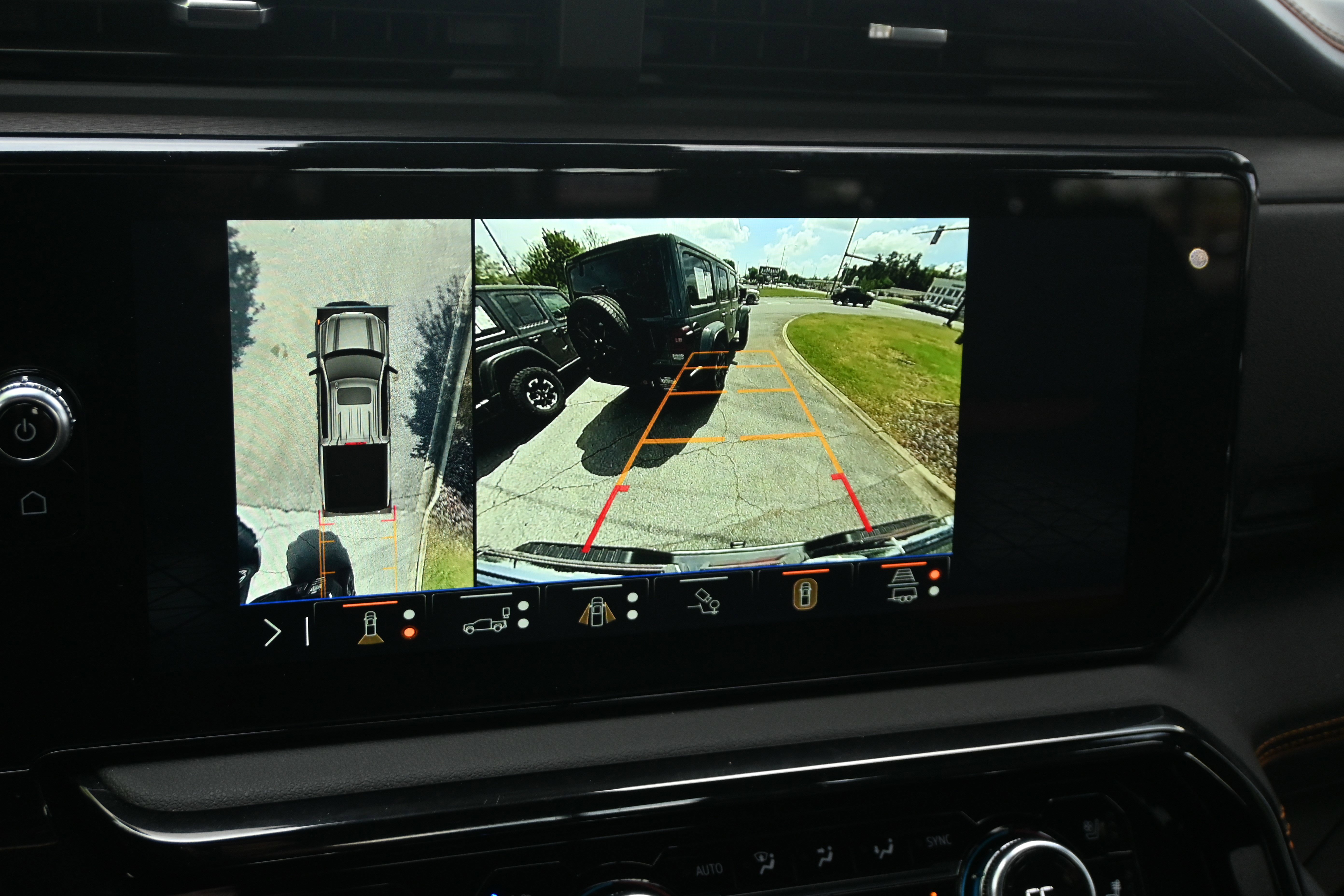 Used 2026 GMC Sierra 1500 AT4 w/ AT4 Premium Package image 15