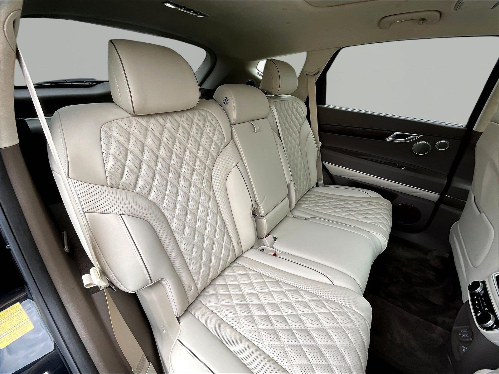 Used 2024 Genesis GV80 3.5T w/ Prestige Package AWD/4WD image 24