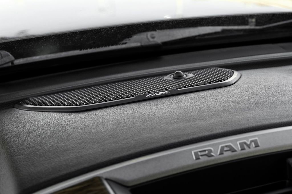 Used 2020 RAM 2500 Laramie image 32