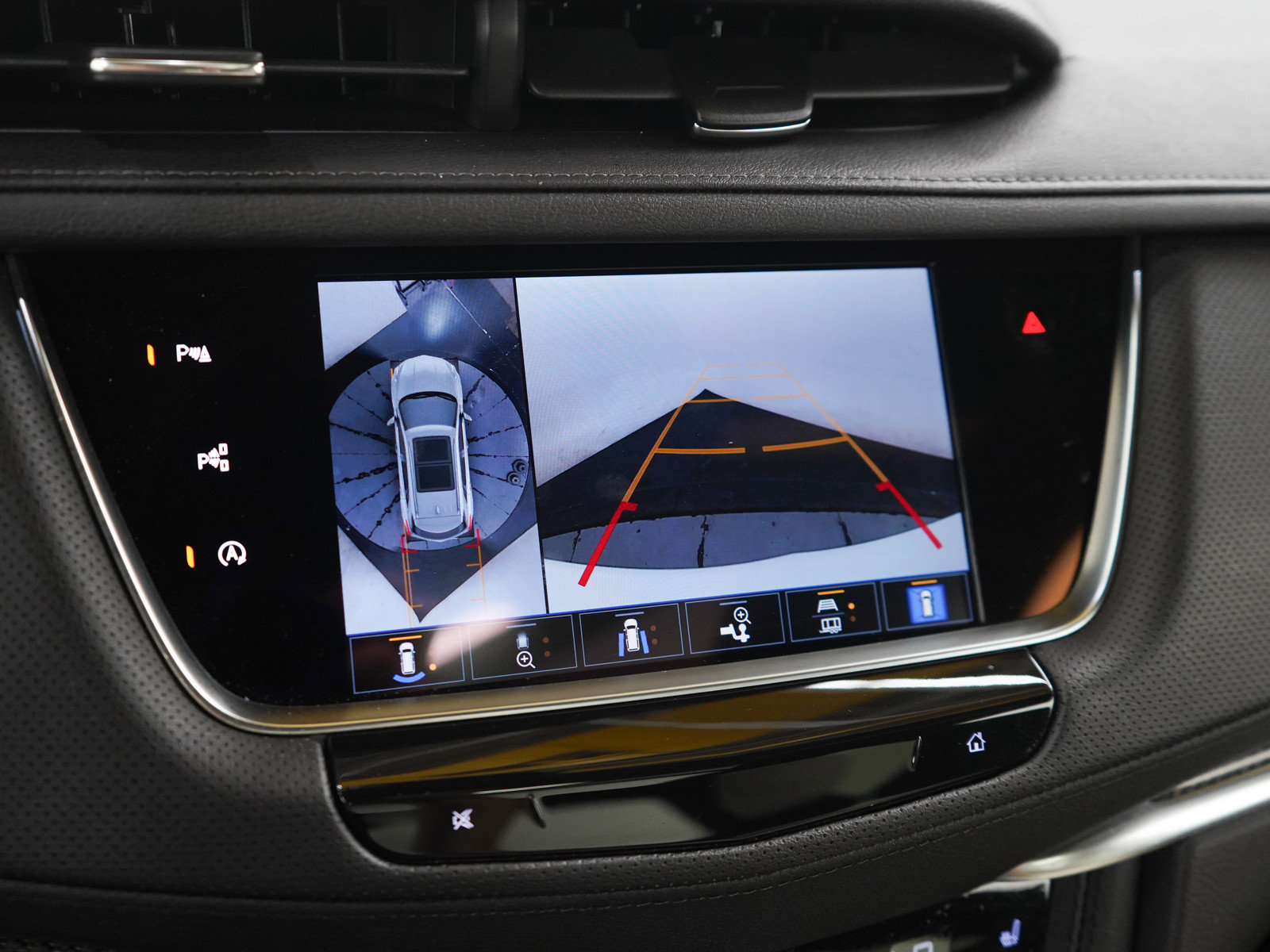 Used 2022 Cadillac XT5 Sportv w/ Technology Package AWD/4WD image 22
