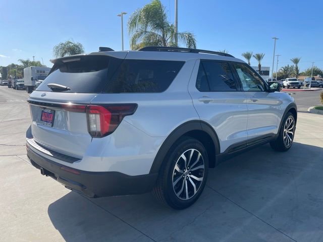 New 2026 Ford Explorer ST-Line w/ Premium Package image 5