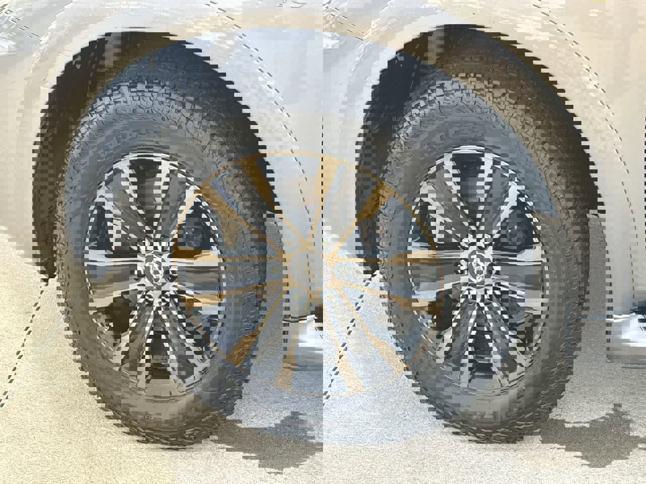 Used 2017 Nissan Armada Platinum image 12