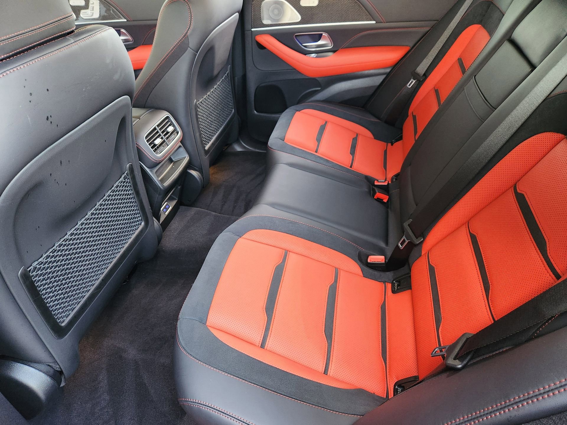 Used 2024 Mercedes-Benz GLE 53 AMG 4MATIC Coupe w/ Driver Assistance Package image 30