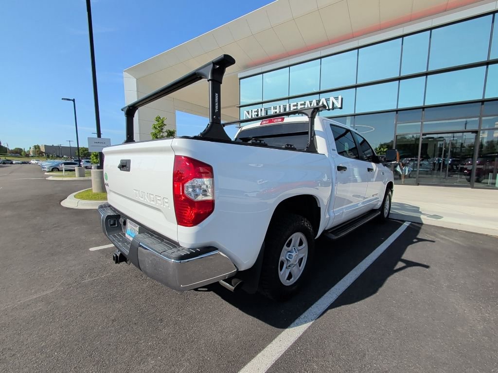 Used 2017 Toyota Tundra SR5 w/ SR5 Upgrade Package AWD/4WD image 3