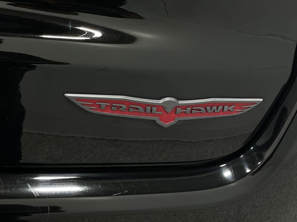 Used 2022 Jeep Compass Trailhawk image 40