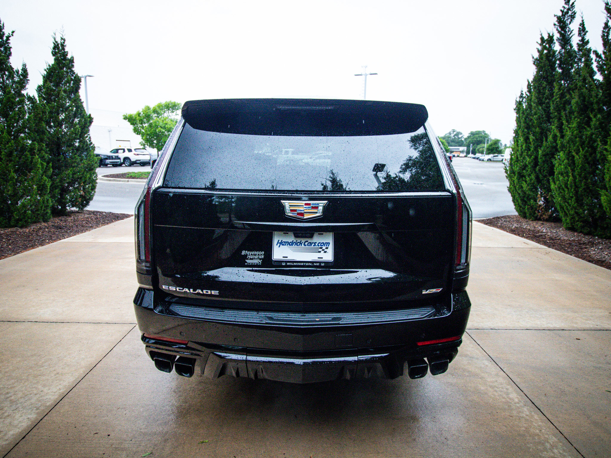 Used 2026 Cadillac Escalade V w/ LPO, Floor Liner Package AWD/4WD image 9