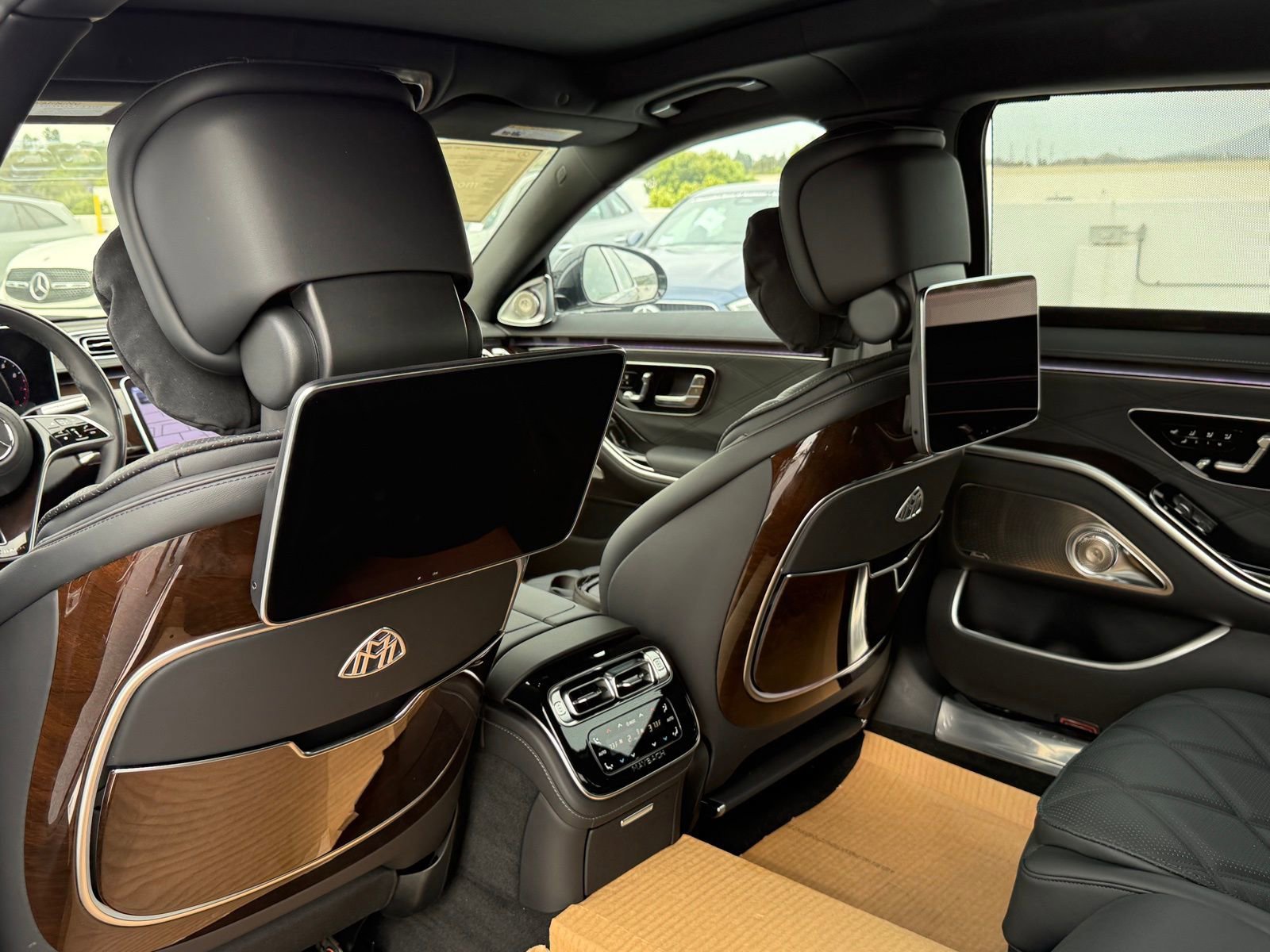New 2026 Mercedes-Benz Maybach S 580 4MATIC image 30
