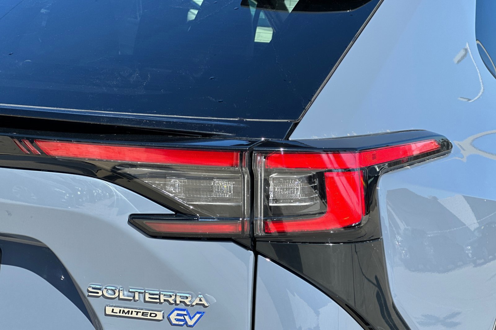 New 2025 Subaru Solterra Limited image 33