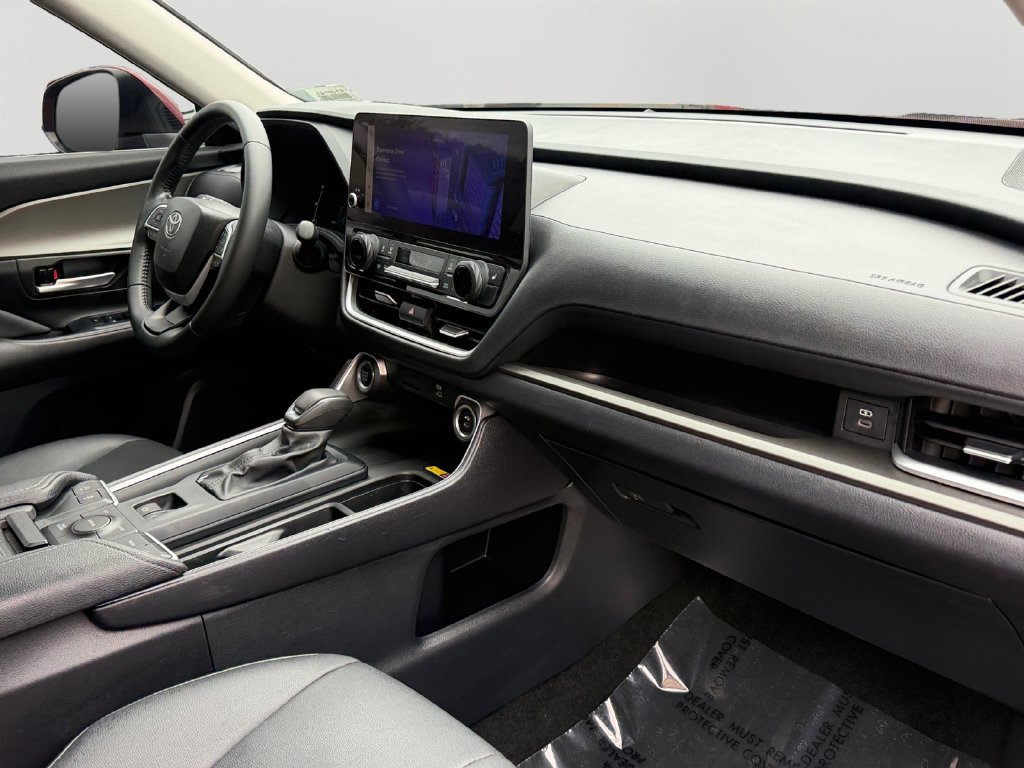 Used 2024 Toyota Grand Highlander AWD image 7